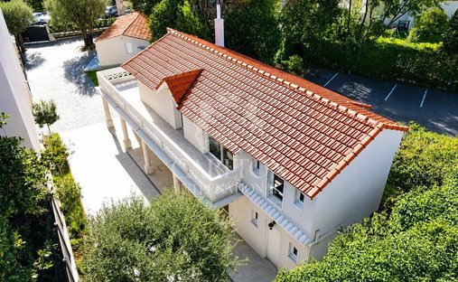 Villa in La Source, Cannes, France 1