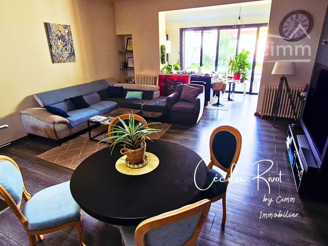 Townhouse in Saint Jean-Belcier-Carle Vernet-Albert 1er, Bordeaux, France 1 - 18004986