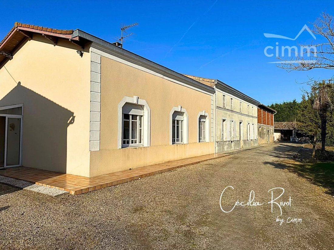 Farm Ranch in Saint-Aubin-de-Blaye, Neu-Aquitanien, Frankreich 2 - 16264509