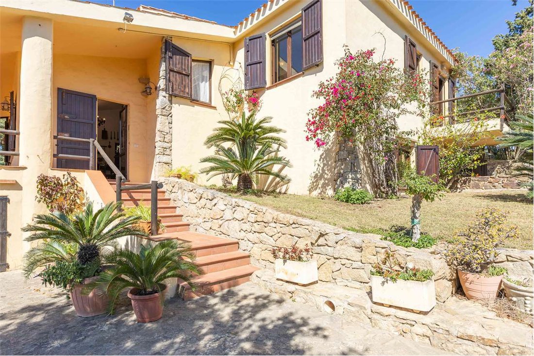 Villa in Maracalagonis, Sardinia, Italy 3 - 18008302
