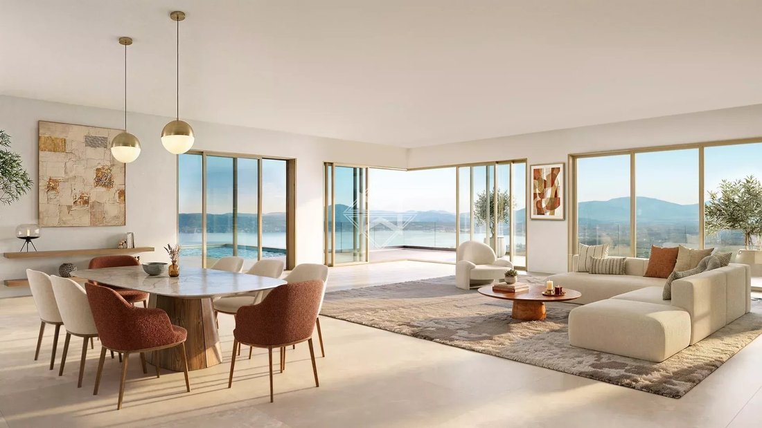 Villa in Grimaud, Provence-Alpes-Côte d'Azur, France 3 - 18006864