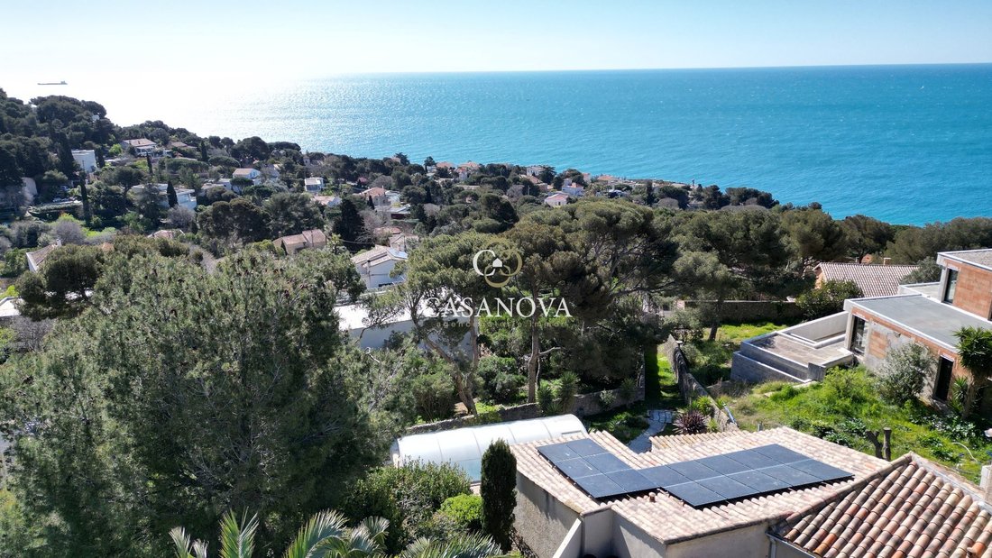 Villa in Mont Saint Clair-Hôtel de Ville, Sète, France 2 - 18010366