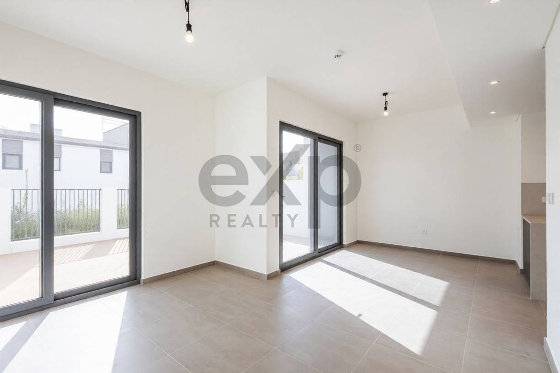 Townhouse in Tilal Al Ghaf, Dubai, United Arab Emirates 2 - 18005968