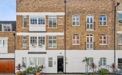 Apartment in Hyde Park, Westminster, England 1
