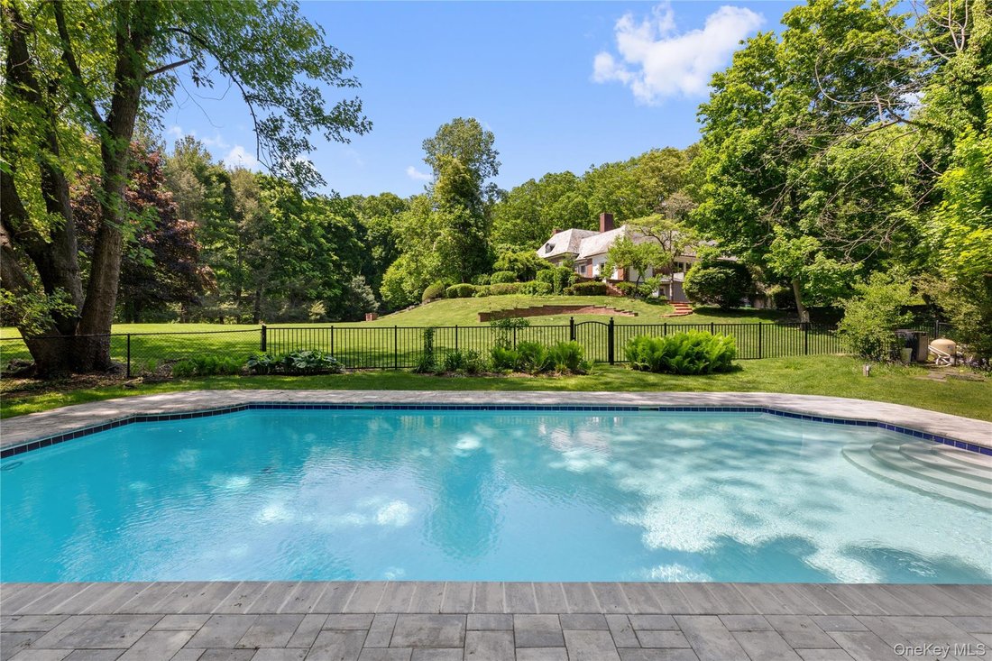 House in Muttontown, New York, United States 5 - 18006579