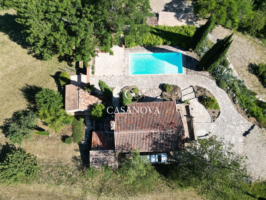 Est, Olmet-et-Villecun, France 3 - 18010006