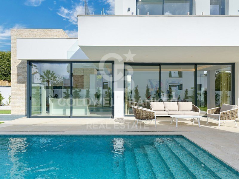 House in Estepona, Andalusia, Spain 2 - 18011080