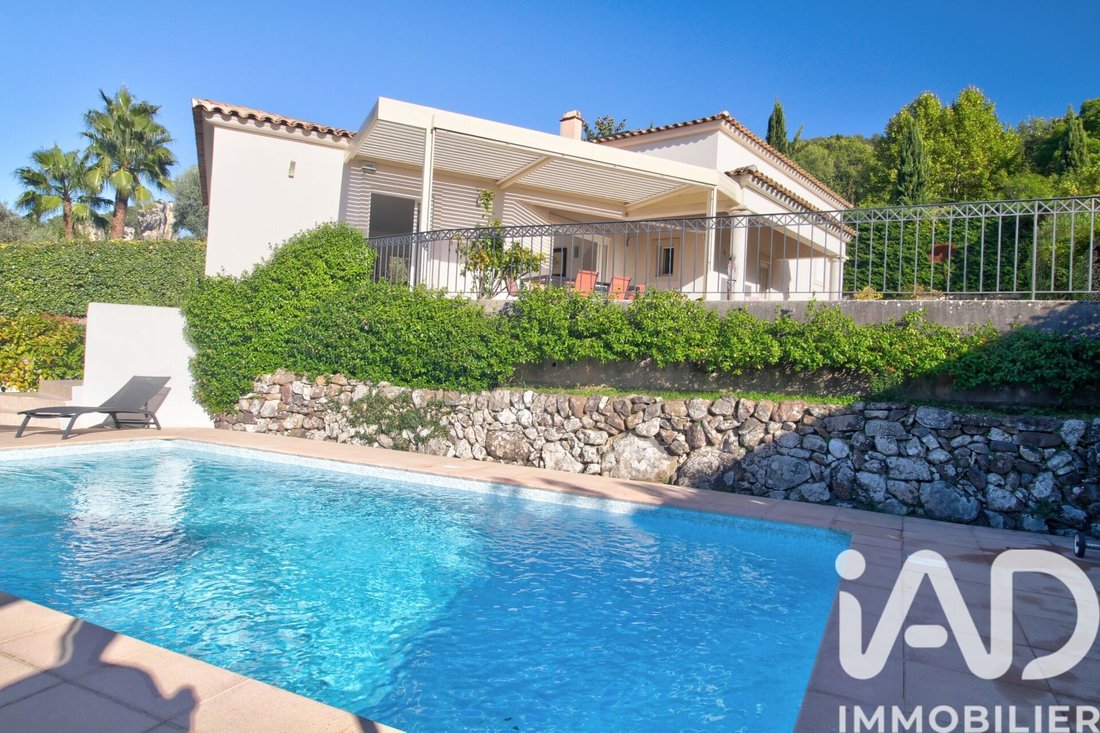 Casa en Évenos, Provenza-Alpes-Costa Azul, Francia 1 - 17797056