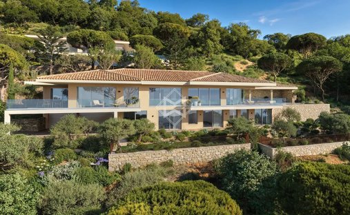 Villa in Grimaud, Provence-Alpes-Côte d'Azur, France 1