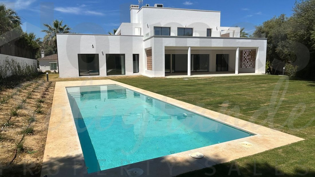 Villa in Sotogrande, San Roque, Andalusia 2 - 17442400