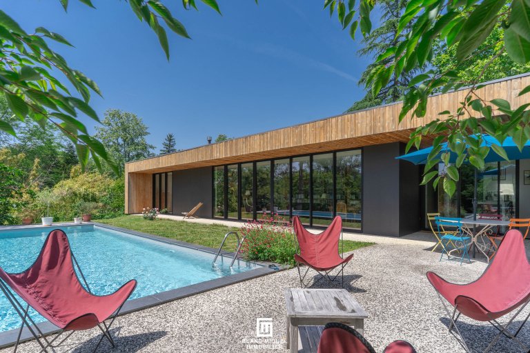 House in Camblanes-et-Meynac, Nouvelle-Aquitaine, France 1 - 18008955