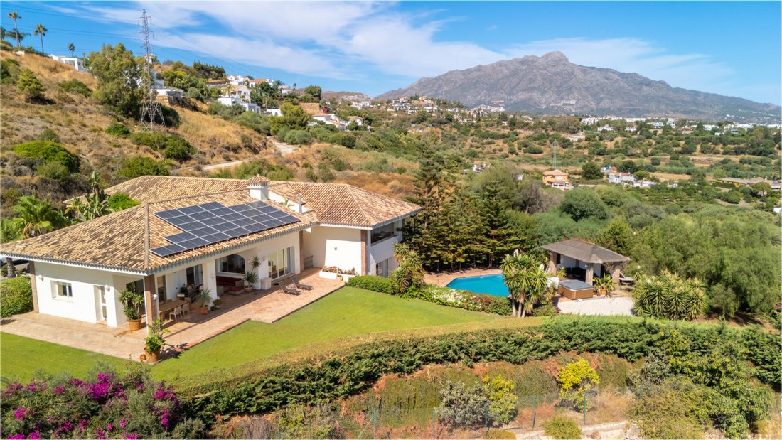 Villa in Benahavis, Andalusia, Spain 3 - 18007747