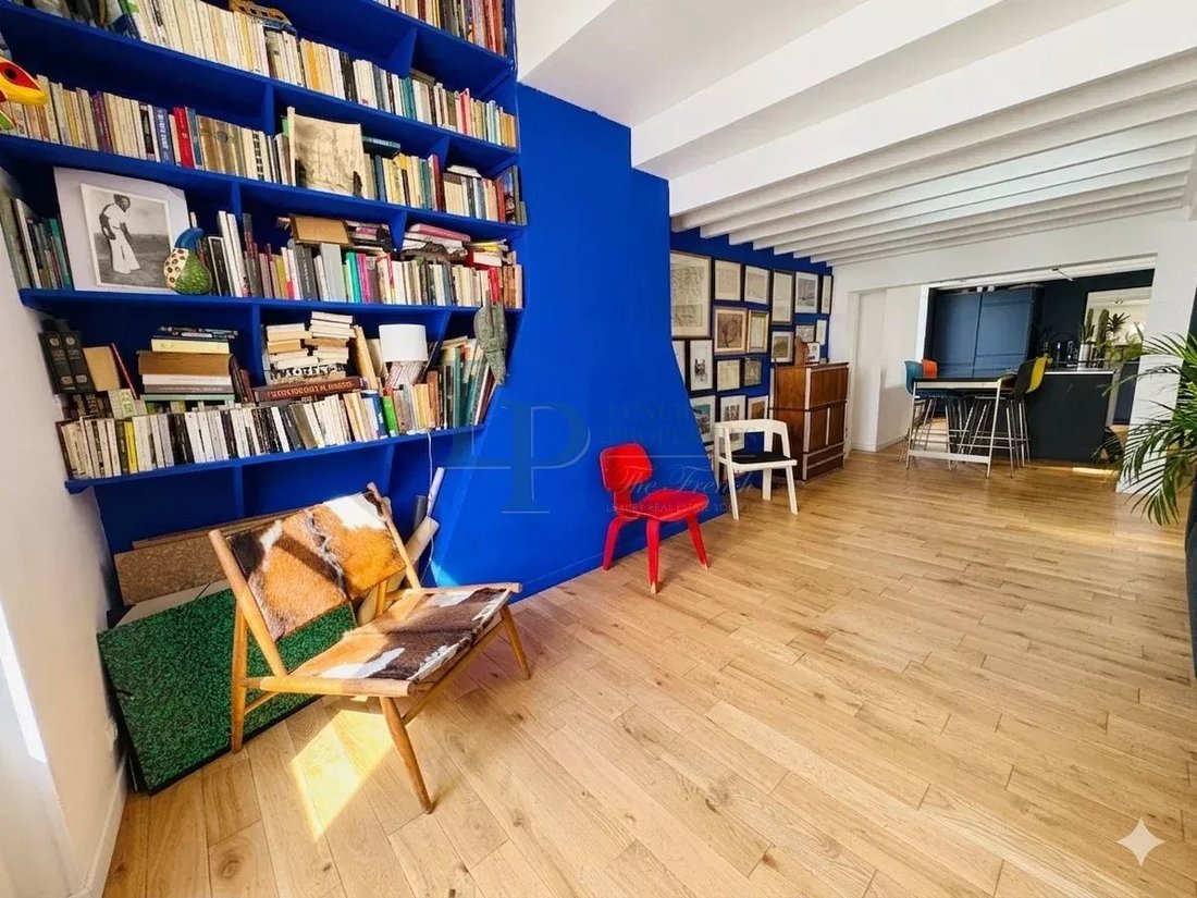 Apartment in Saint Placide, Paris 6e Arrondissement, Paris 3 - 18006210
