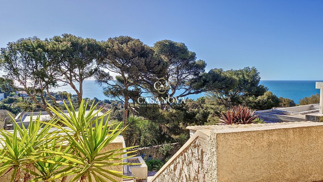 Villa in Mont Saint Clair-Hôtel de Ville, Sète, France 3 - 18010366