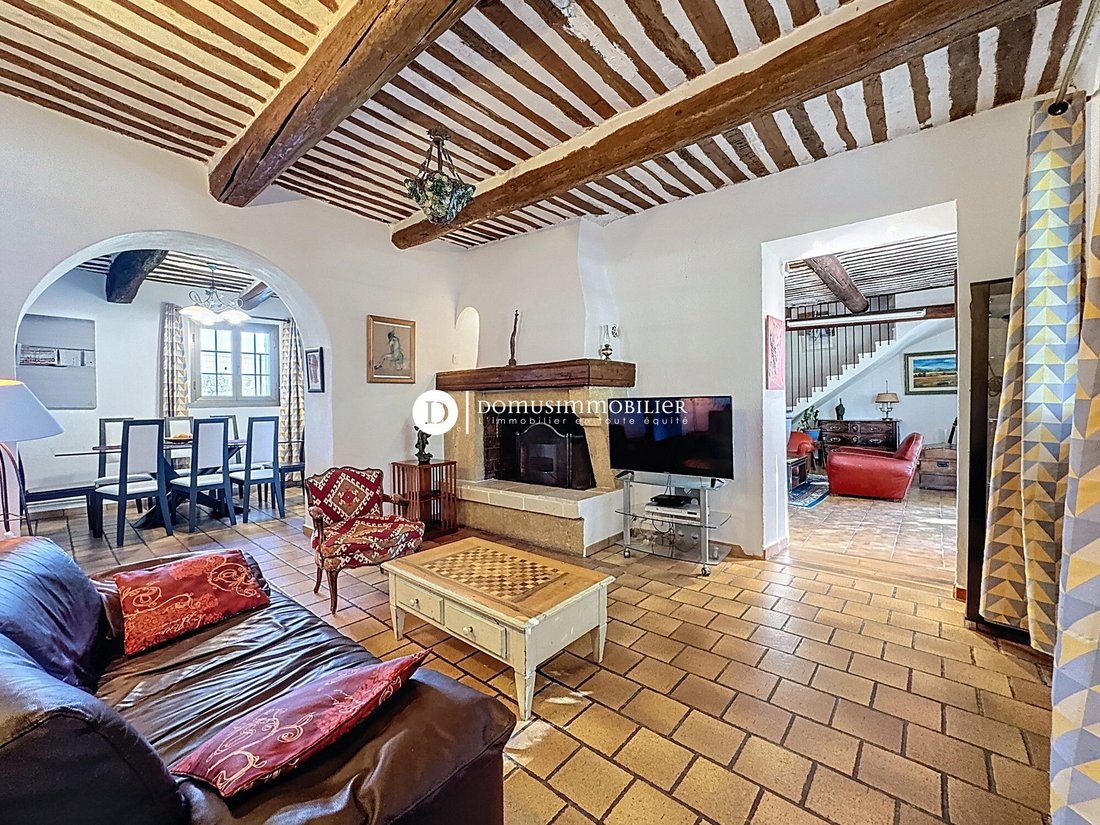 House in Centre Ville, Le Thor, France 5 - 18012278