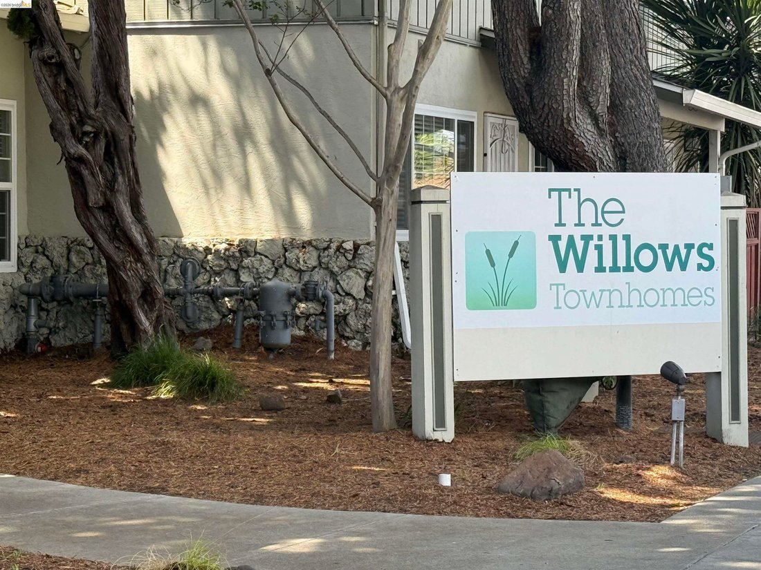 Townhouse in San Leandro, California, United States 3 - 18010272