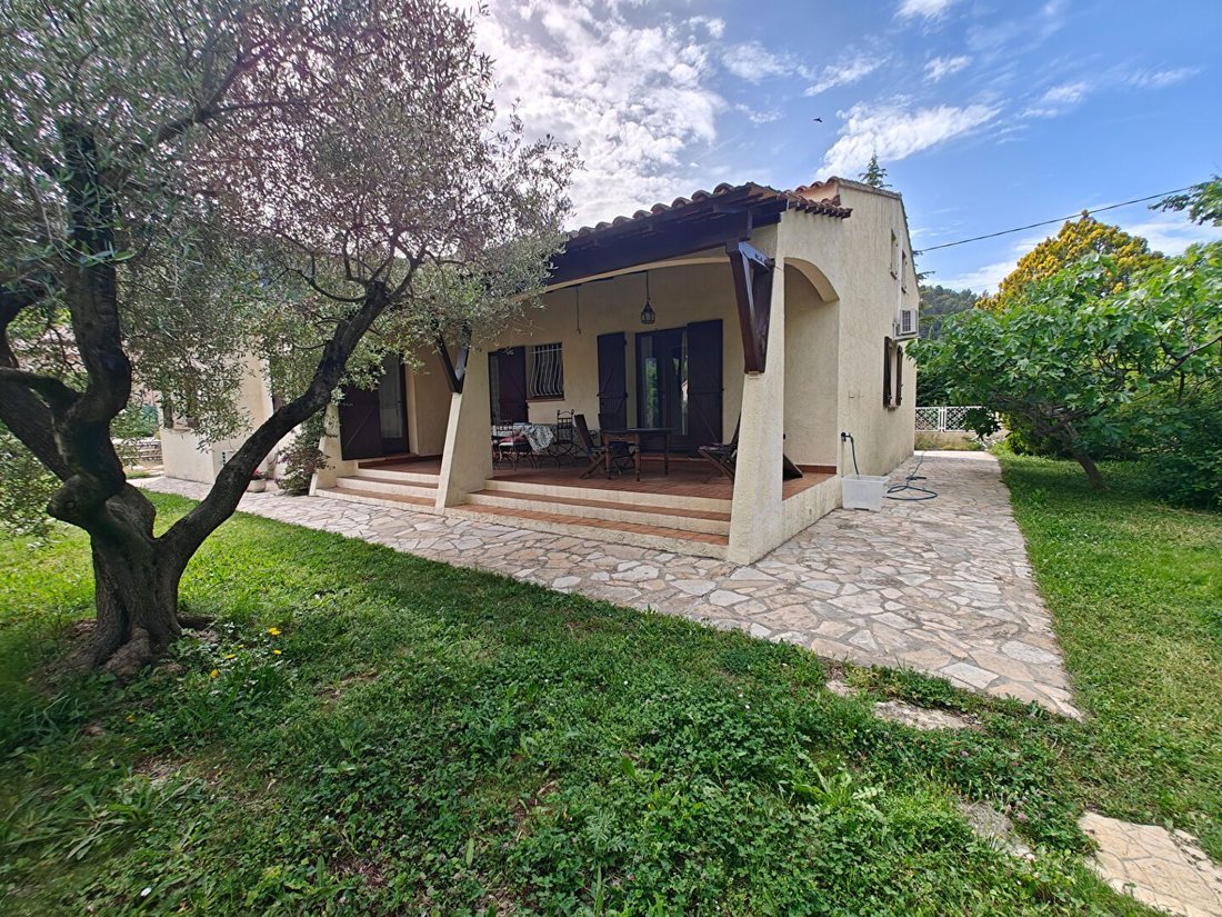 Villa in Est, Solliès-Pont, France 3 - 18008533
