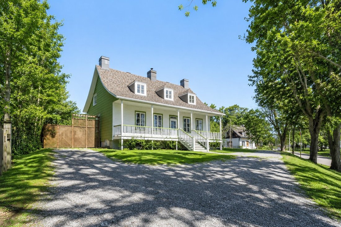 House in Saint-Jean-de-l'Île-d'Orléans, Quebec, Canada 1 - 17782467