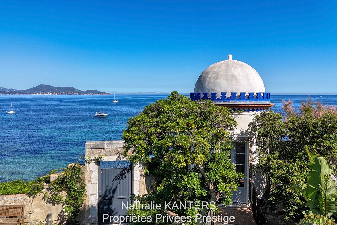 Villa in Toulon, Provence-Alpes-Côte d'Azur, France 1 - 18006957