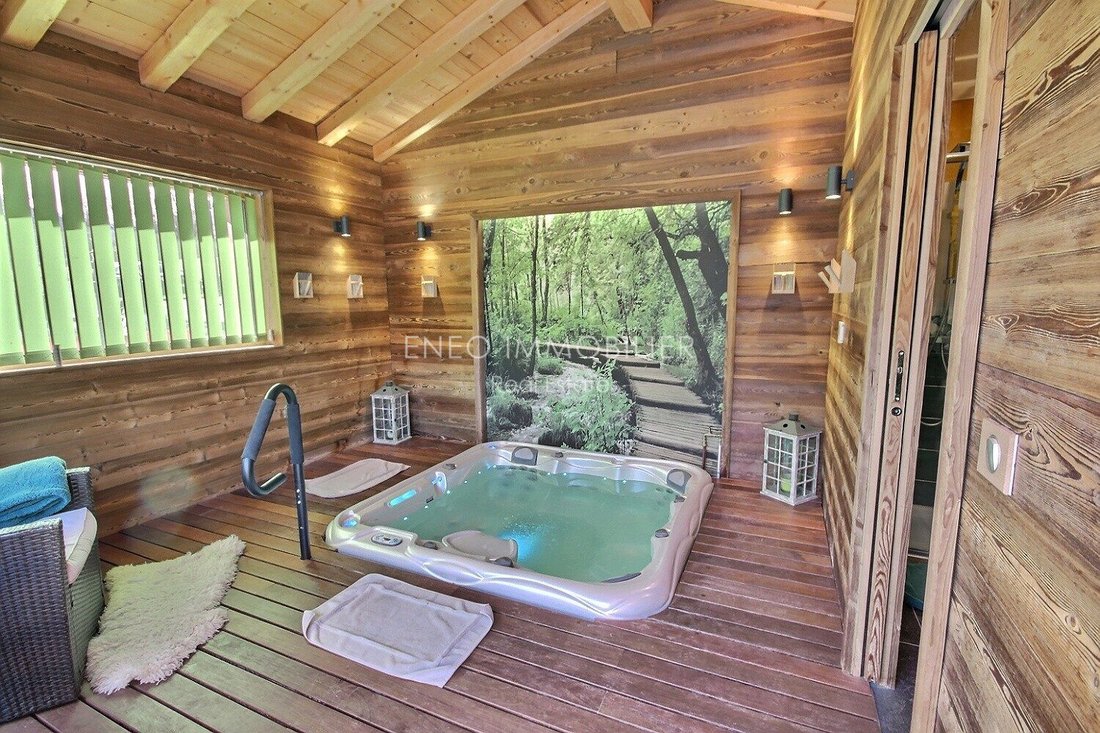 Chalet in Bourg-Saint-Maurice, Auvergne-Rhône-Alpes, France 5 - 18012225