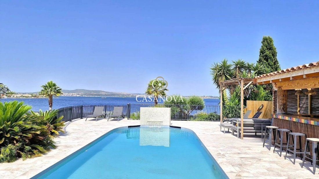 Villa in Mont Saint Clair-Hôtel de Ville, Sète, France 2 - 18011254