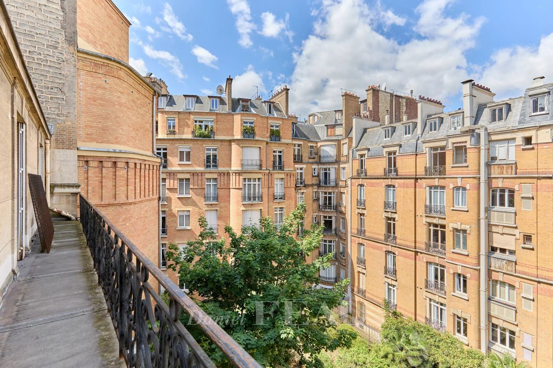 Apartment in Muette Nord, Paris 16e Arrondissement, Paris 4 - 18004653