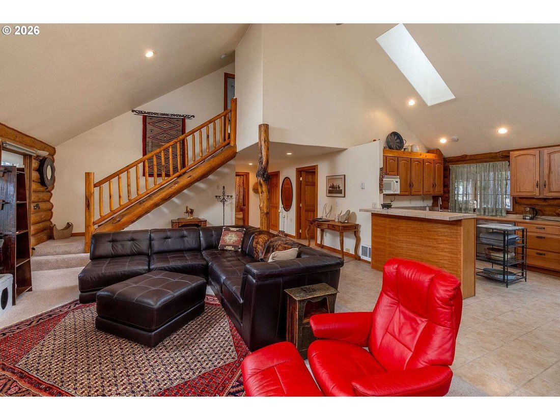 House in La Pine, Oregon, United States 4 - 18010480