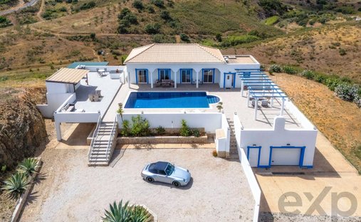 Villa in Conceicao e Cabanas de Tavira, Algarve, Portugal 1