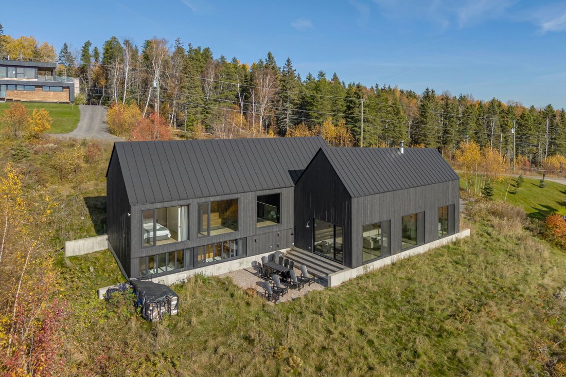 House in La Malbaie, Quebec, Canada 4 - 16138409