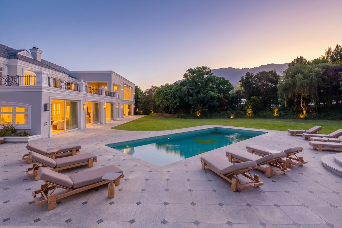 House in Constantia Heights, Cape Town, Western Cape 4 - 18007132