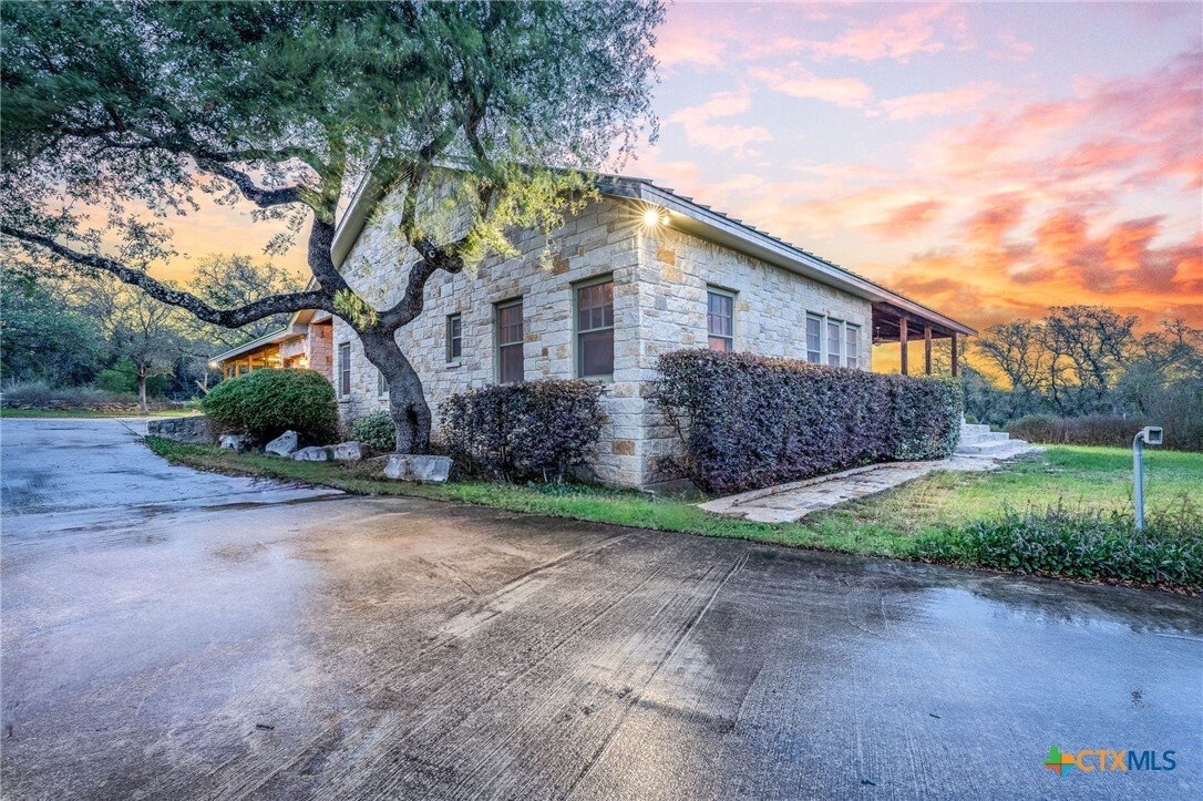 House in New Braunfels, Texas, United States 2 - 18007820
