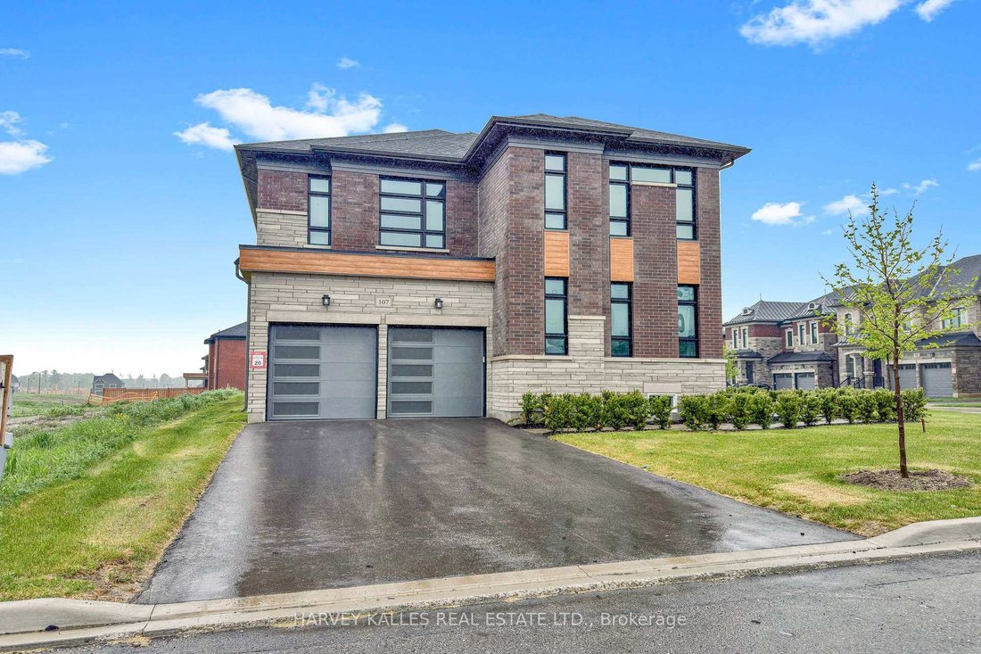 House in Vaughan, Ontario, Canada 2 - 18012078