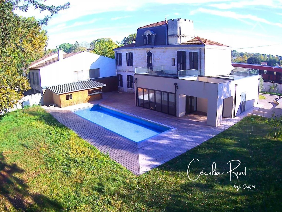 House in Villenave-d'Ornon, Nouvelle-Aquitaine, France 1 - 18004940