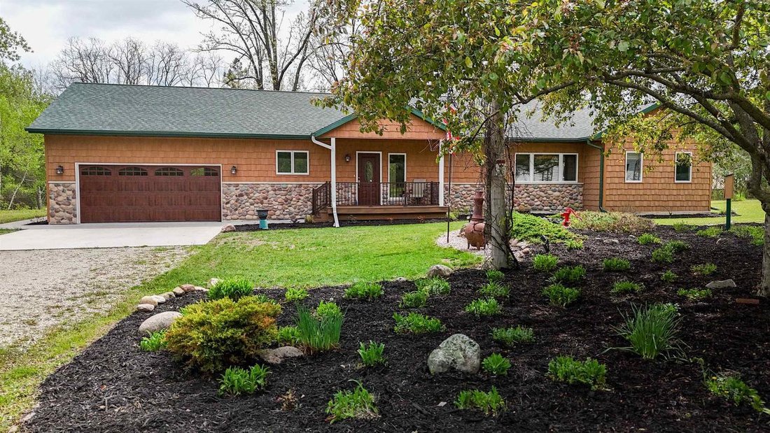 House in Waupaca, Wisconsin, United States 5 - 18007845