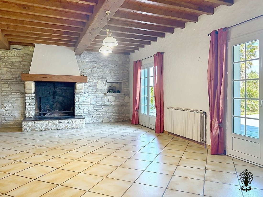 House in Sainte-Marie-de-Gosse, Nouvelle-Aquitaine, France 4 - 18008739