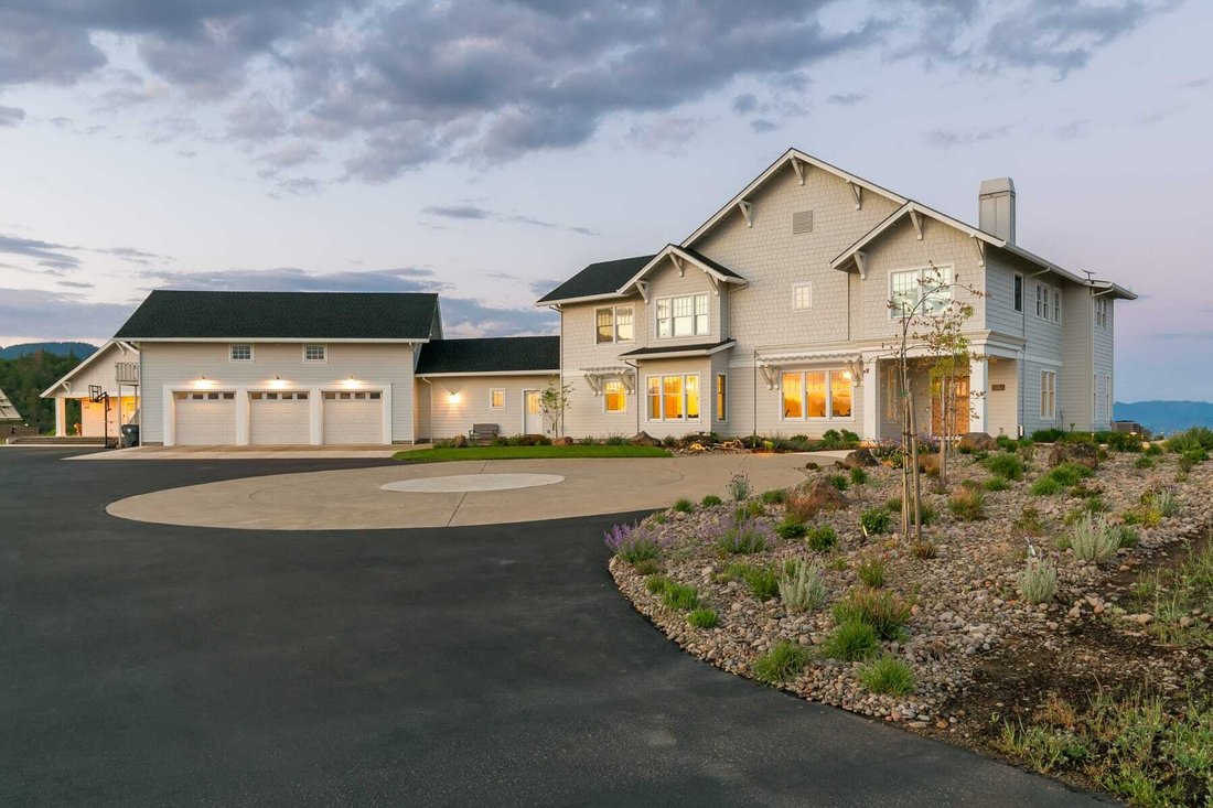 House in Medford, Oregon, United States 2 - 18010402