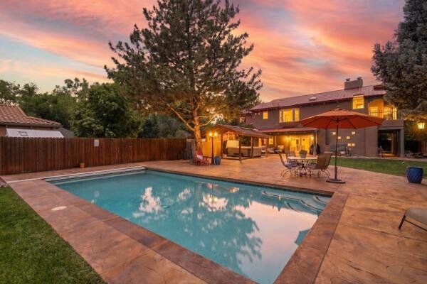 House in Los Ranchos de Albuquerque, New Mexico, United States 2 - 17792386