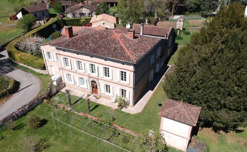 House in Grand Centre, Albi, France 1