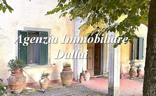 Villa in Scarperia e San Piero, Tuscany, Italy 1