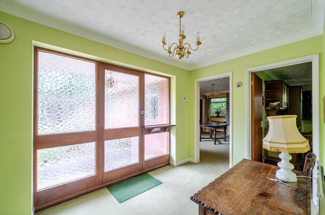Bungalow in Sway, England 5 - 18007729