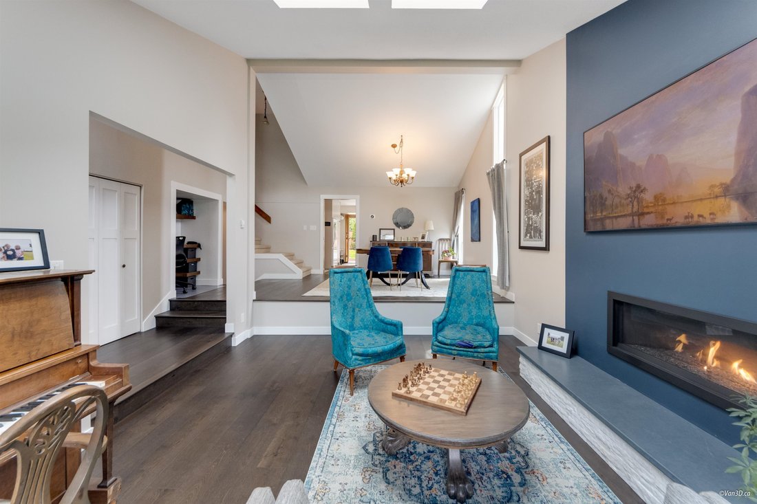 House in Squamish, British Columbia, Canada 4 - 18010287