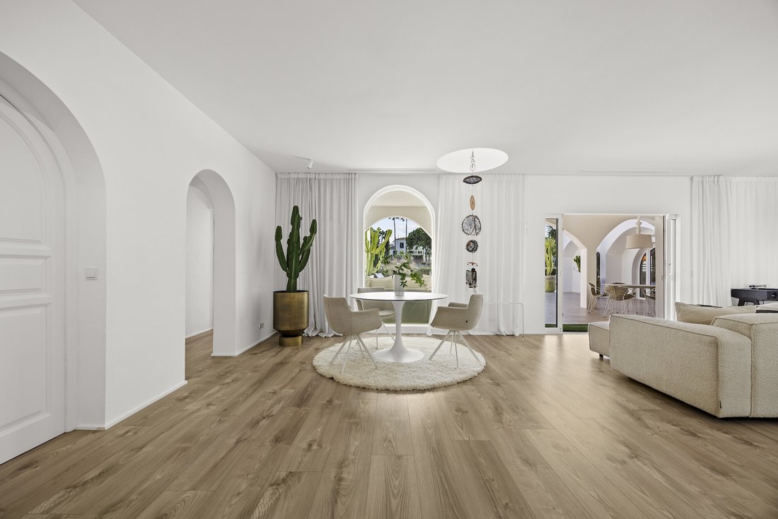 House in Guadalmina Alta, San Pedro de Alcantara, Spain 5 - 18012098
