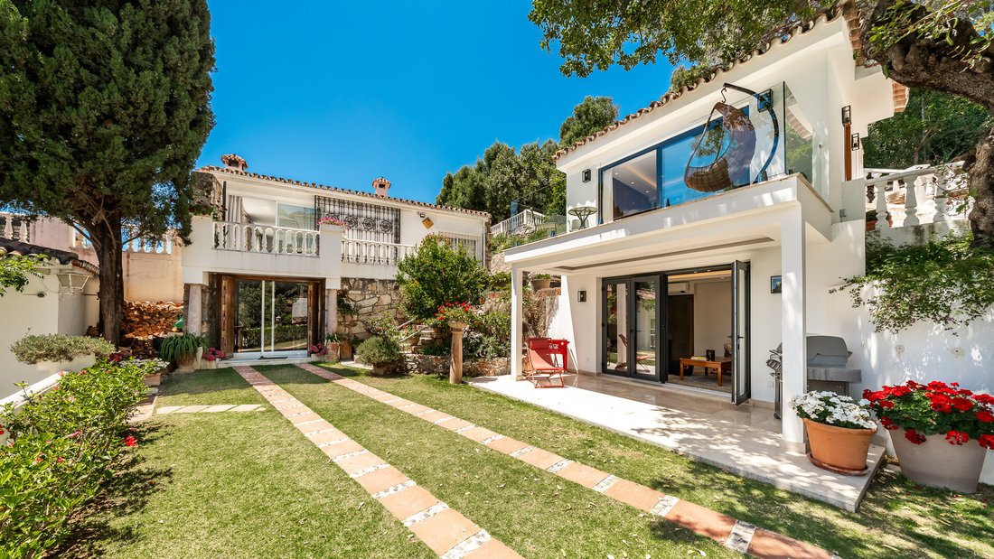 Villa in Marbella, Andalusia, Spain 2 - 18012655