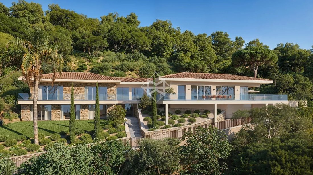 Villa in Grimaud, Provence-Alpes-Côte d'Azur, France 1 - 18006864