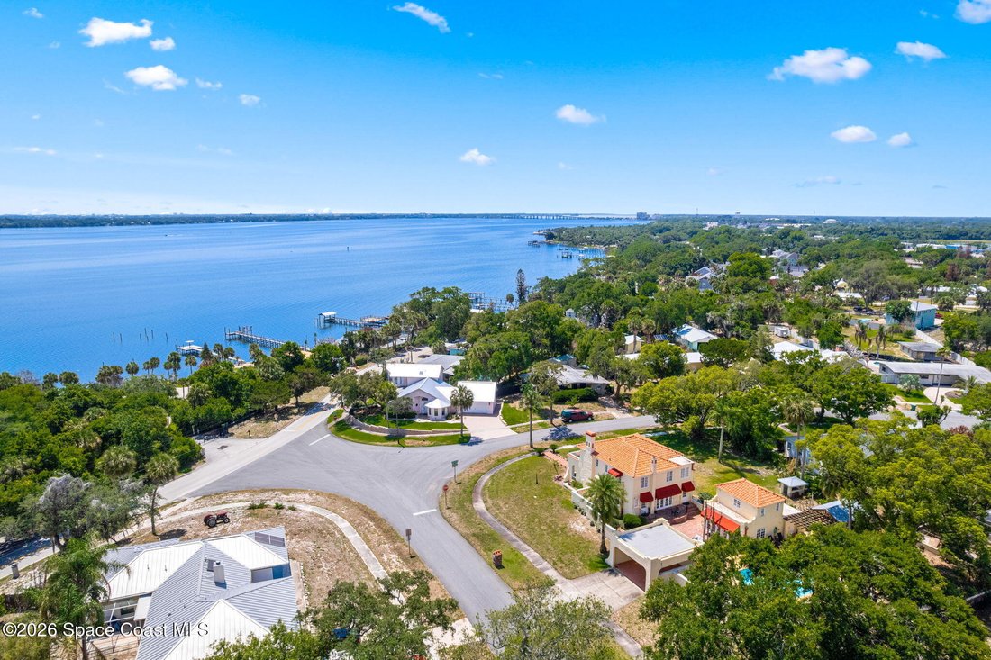 House in Cocoa, Florida, United States 1 - 18004658
