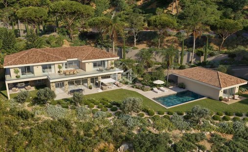Villa in Grimaud, Provence-Alpes-Côte d'Azur, France 1