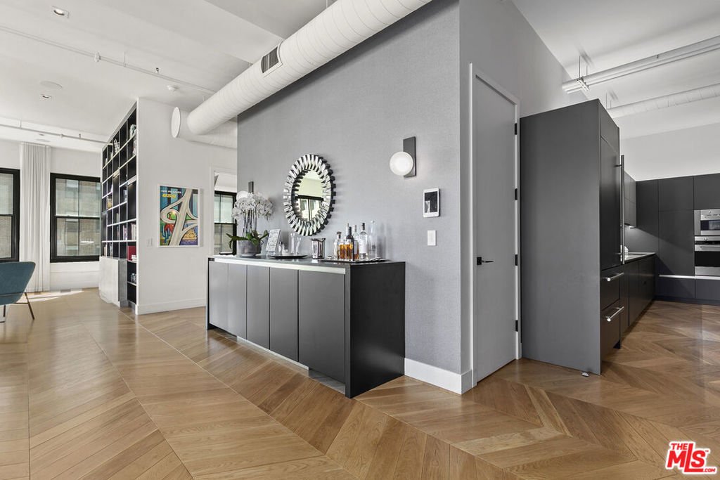 Condo in Los Angeles, California, United States 4 - 18008358