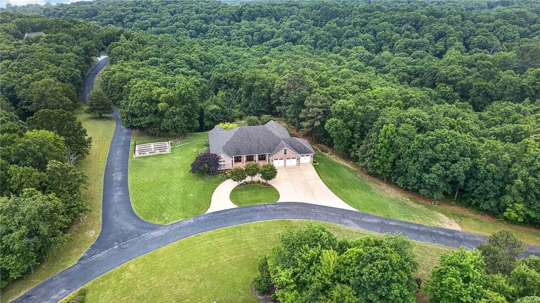 House in Siloam Springs, Arkansas, United States 1 - 18006094