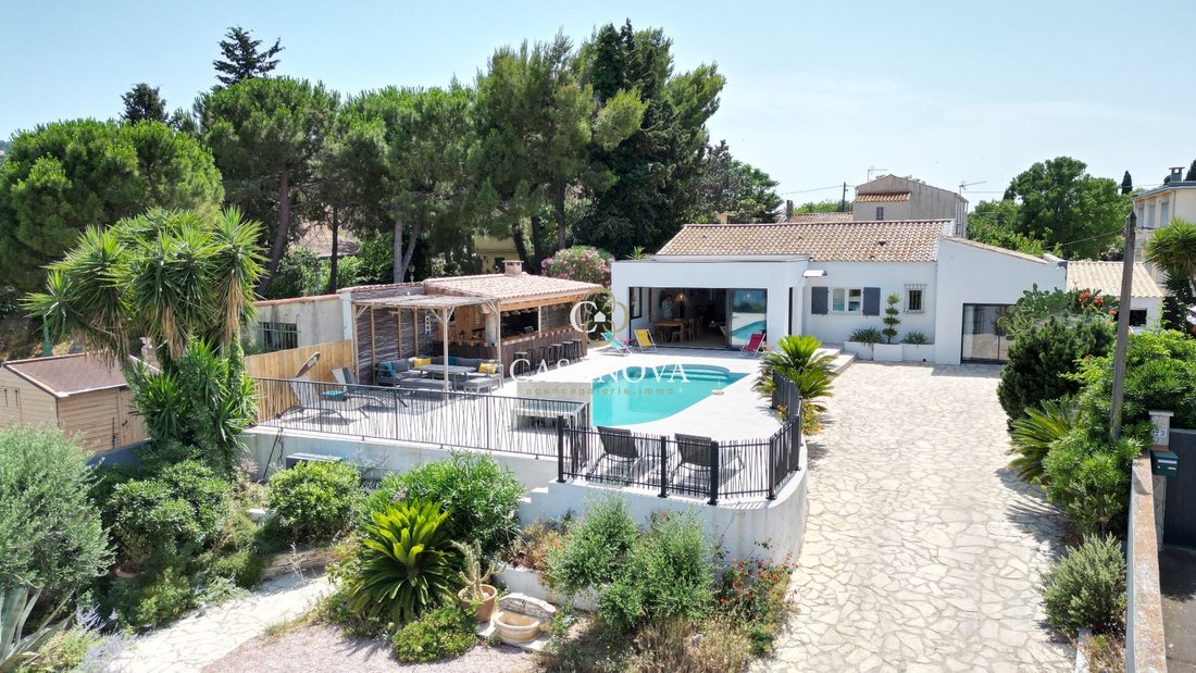 Villa in Mont Saint Clair-Hôtel de Ville, Sète, France 3 - 18011254