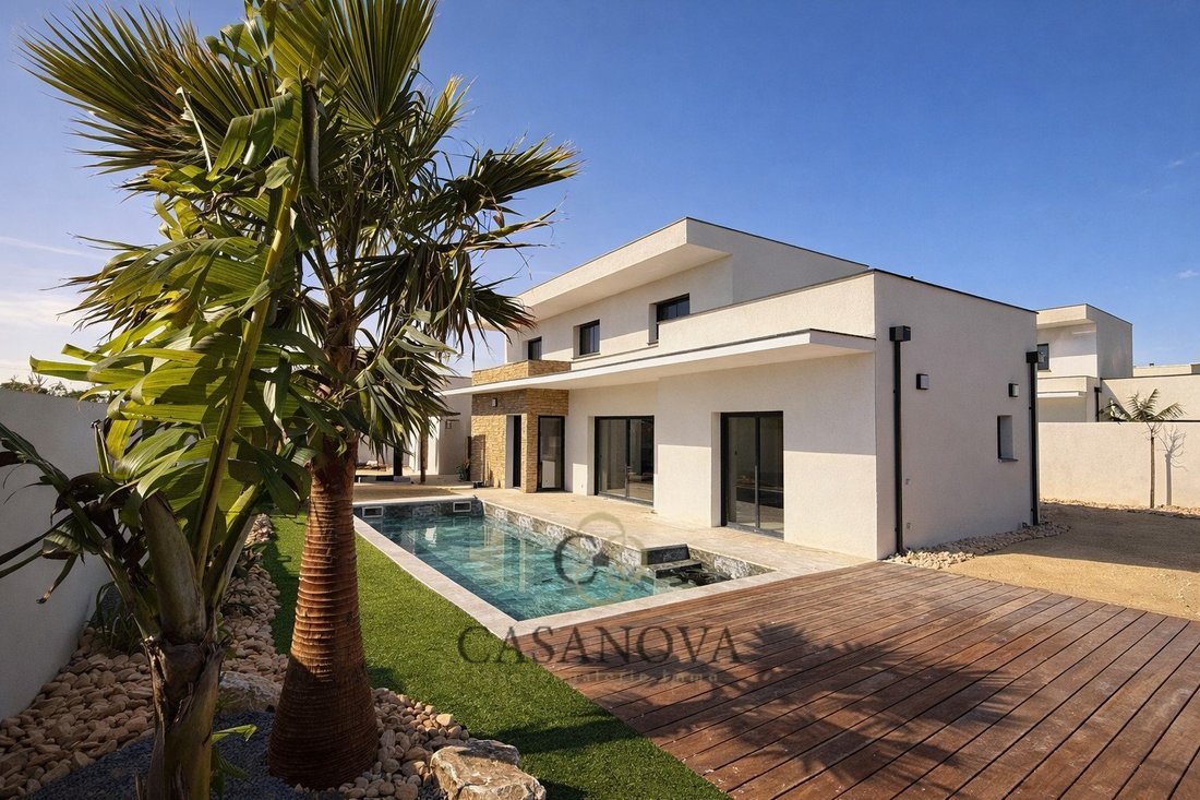 Villa in Le Grau d'Agde, Agde, France 1 - 18010689